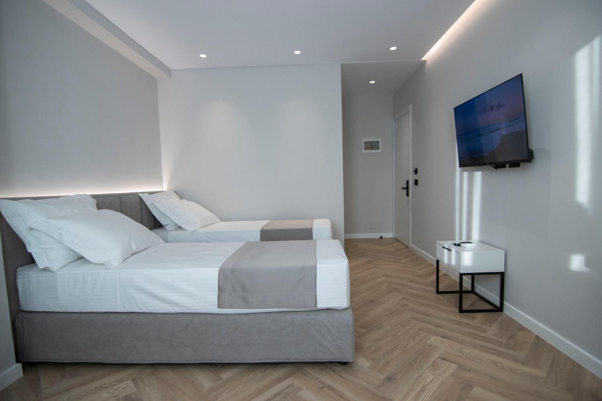 Mina Luxury Rooms Tirana Exterior foto